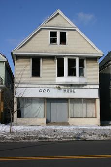 638 Fillmore Avenue: VACANT