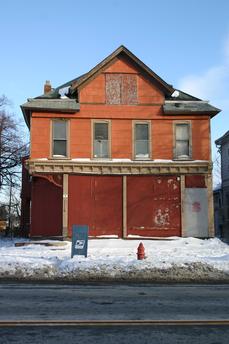 595 Fillmore Avenue: 1893-1906, owned by Joseph Jankowski. Surviving example of Eastlake architecture.