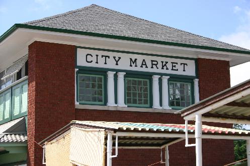 The Welland Farmers Market has been centrally located on its present site since 1907. The current building was constructed in 1922. The market features over 60 vendors that include seasonal farmers and year round butchers, bakers, cheese shoppes, fish and poultry stands.